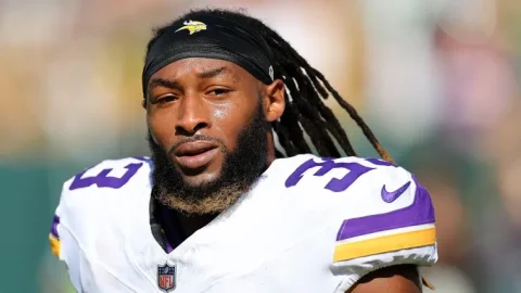 Aaron Jones Biography Age, Net Worth, Career, Stats & Relationships