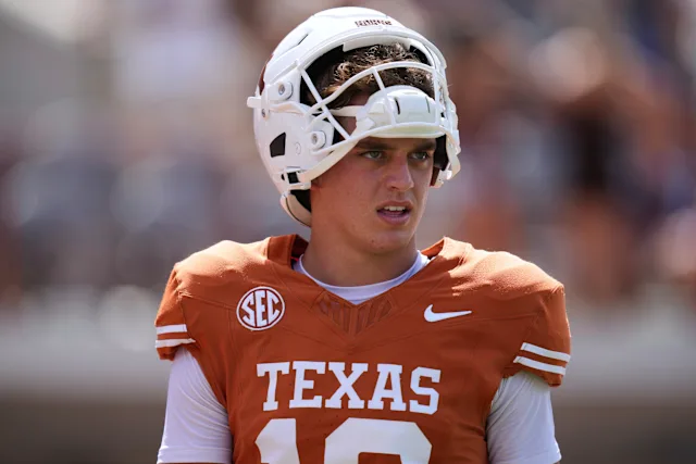 Arch Manning Biography Age, Net Worth, College Career & Family