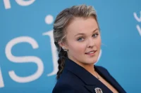 JoJo Siwa Biography Age, Net Worth, Career, Songs & Relationships