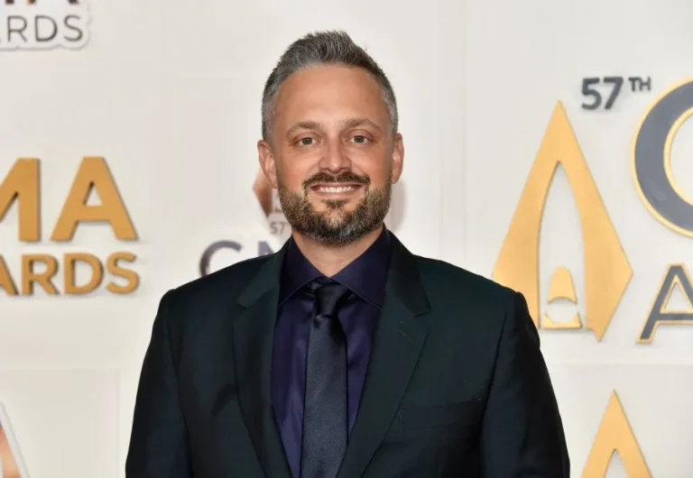 Nate Bargatze Biography Age, Net Worth, Relationships & Inspiring Comedy Career