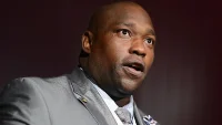 Warren Sapp Biography Age, Net Worth, Career, Family & Legacy