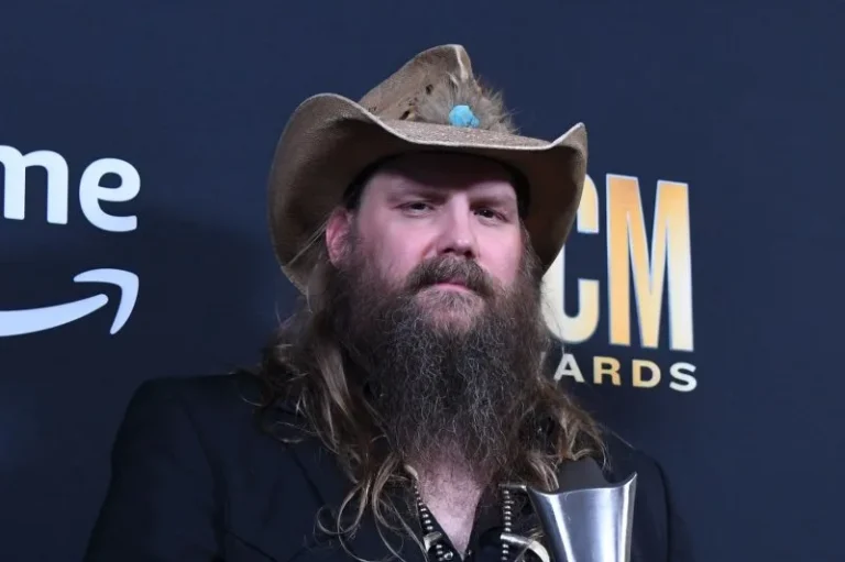 Chris Stapleton Age, Net Worth, Relationships & Biography