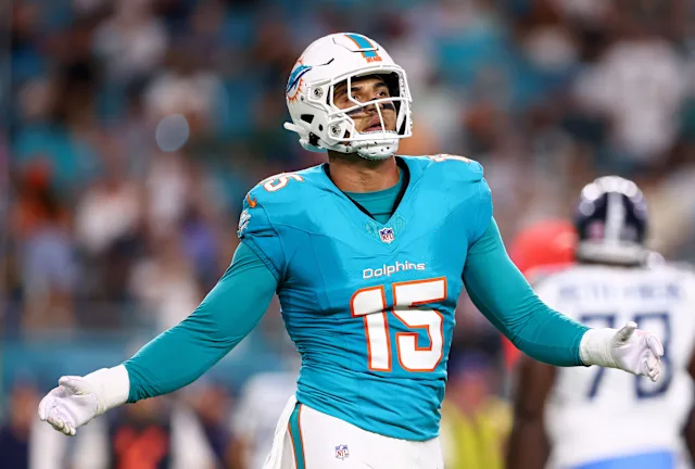 Jaelan Phillips Biography Age, Career, Net Worth, Injuries & NFL Journey