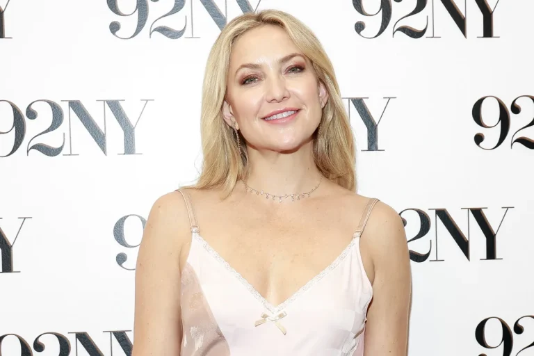 Kate Hudson Biography Age, Net Worth, Relationships & Career Highlights
