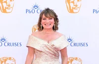 Lorraine Kelly Biography Age, Net Worth, Family & Career Highlights