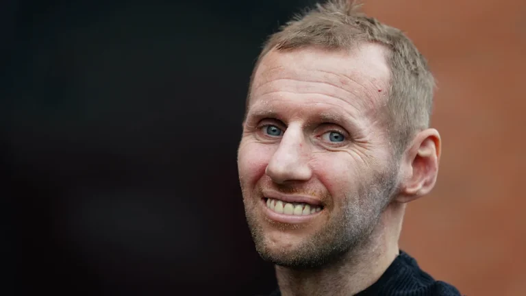 Rob Burrow Biography Age, Net Worth & Rugby Hero’s MND Legacy